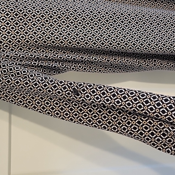 Pleione size small, oversized tunic shirt - Picture 3 of 4